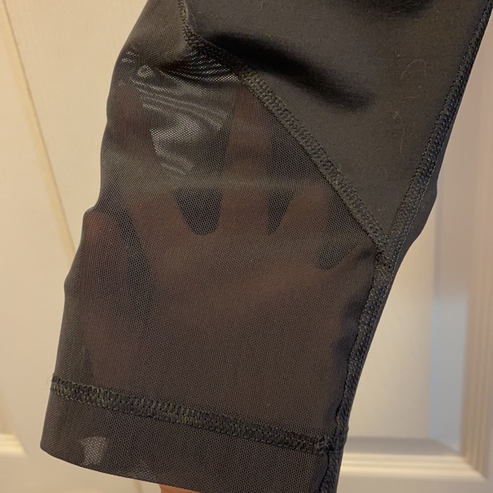Lole Workout Capris - Picture 4 of 4